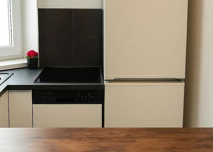 Anna Zimmer Familienzimmer Mit Gemeinschaftskueche Im Zentrum Von Heilbronn